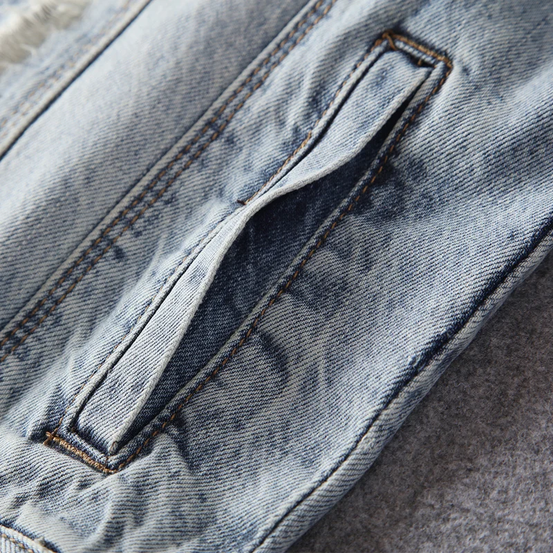 

Fashion Streetwear Men Jackets Retro Light Blue Embroidery Designer Ripped Denim Jacket Men Hip Hop Coats Spliced Chaqueta Homme