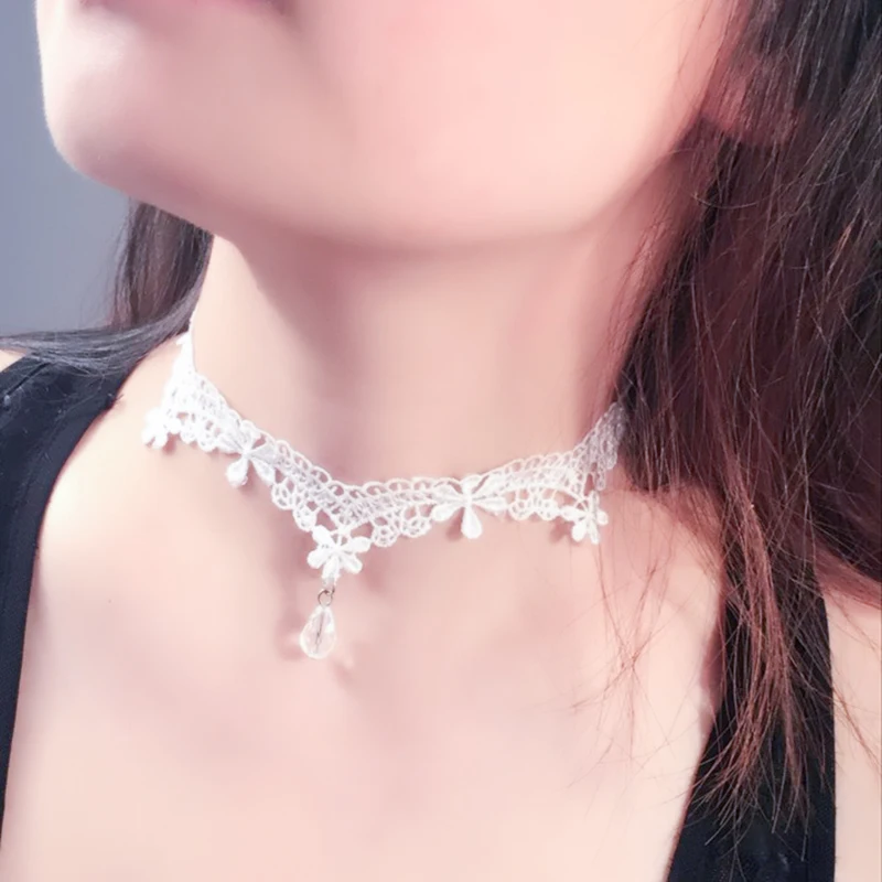 

Gothic White Black Flower Lace Crystal Necklace Women Fashion Jewelry Clavicle Necklace Party Elegant Gift Pendant Necklaces