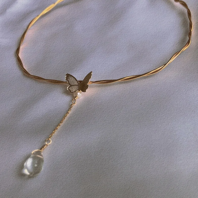 

Trendy Cute Out Butterfly Choker Necklaces For Women Men Gold Silver Color Sweet Chain Animals Pendant Rhinestone Jewelry