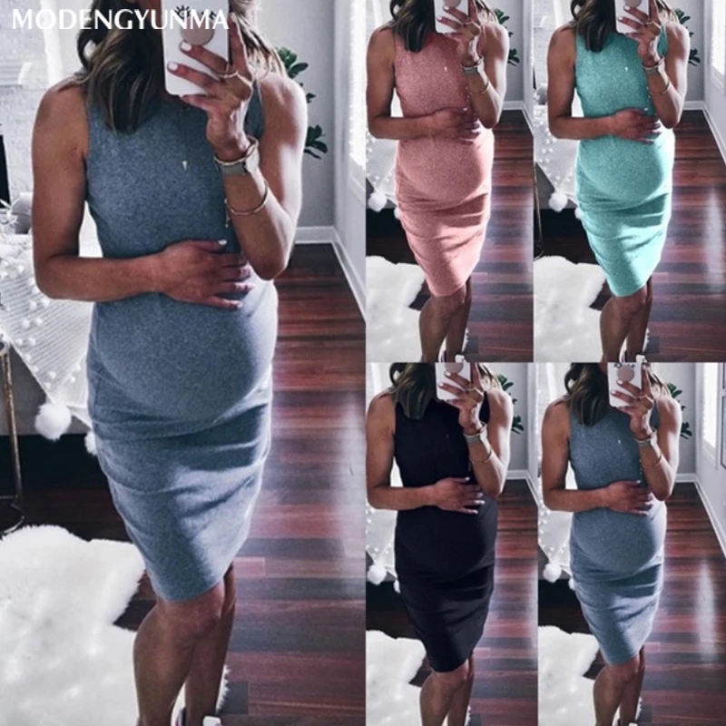 Черное облегающее элегантное офисное женское платье для работы однотонное мини