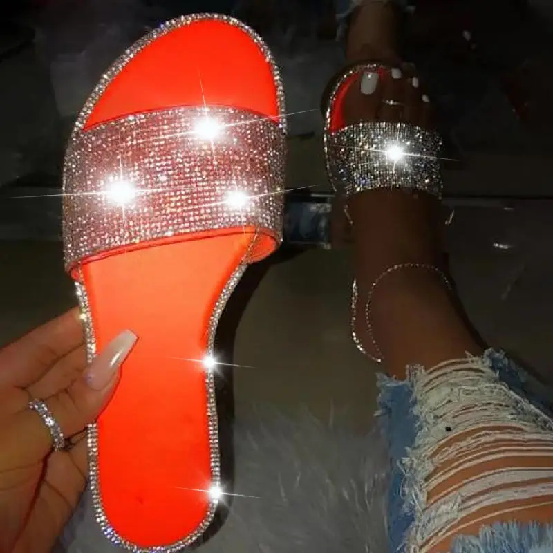 

Women Summer Crystal Slippers Glitter Flat Soft Bling Female Candy Color Flip Flops Outdoor Ladies Slides Hot Beach Shoes 2020