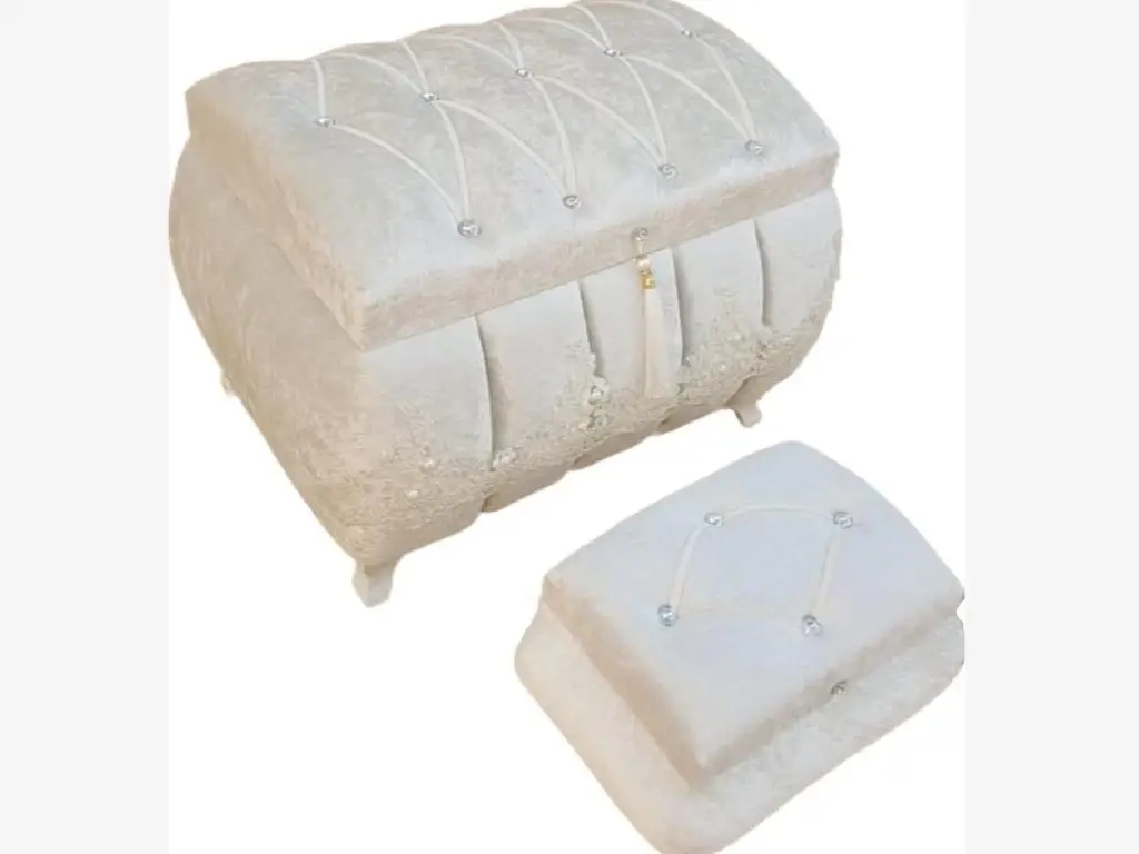 

French laced 2-piece 2-piece princess cream with french guipure