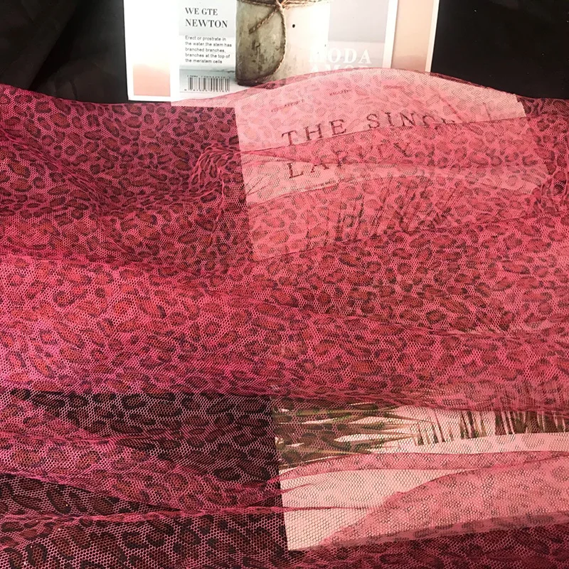 Ширина 150 см 100% полиэстер сетка с леопардовым принтом высокого качества мягкая