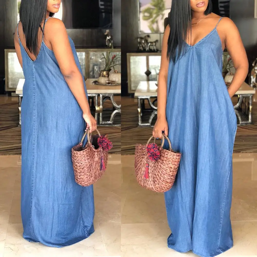 

Женское джинсовое платье-макси с открытой спиной и V-образным вырезом