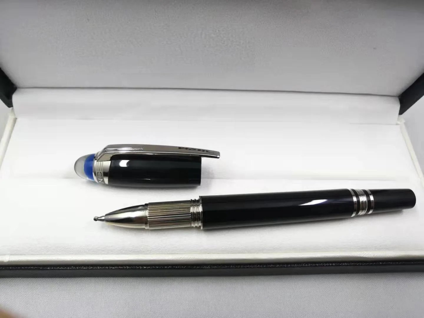 

Wakaka Precious metal blue crystal top silver clip Blanc ink fountain pen