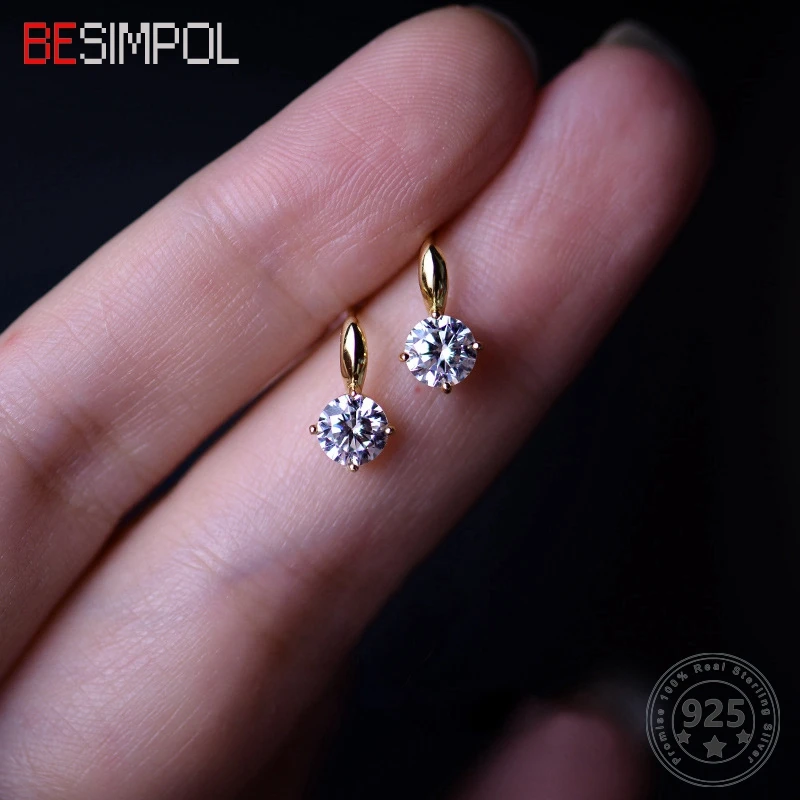 

Серьги-гвоздики женские из серебра 925 пробы с фианитами