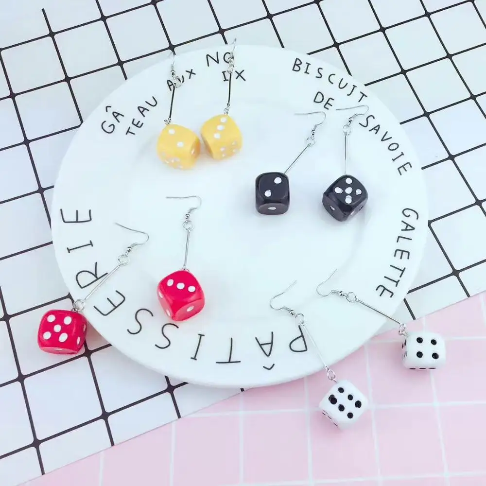 Модные стильные однотонные Цветные Висячие серьги в виде игральных костей
