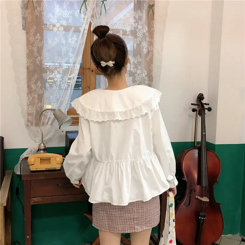 Белая рубашка с баской Женская осенне-Весенняя кружевная блузка отложным
