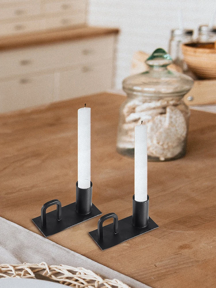 

2pcs Retro Candle Holder Home Decora Black Metal Candlestick With Handle Simple Wedding Decoration Bar Party Living Room Decor