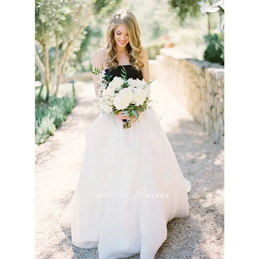

Simple Satin Black&White Country A-Line Wedding Dress Strapless Sleeveless Open Back Bridal Gown Vestido De Novia