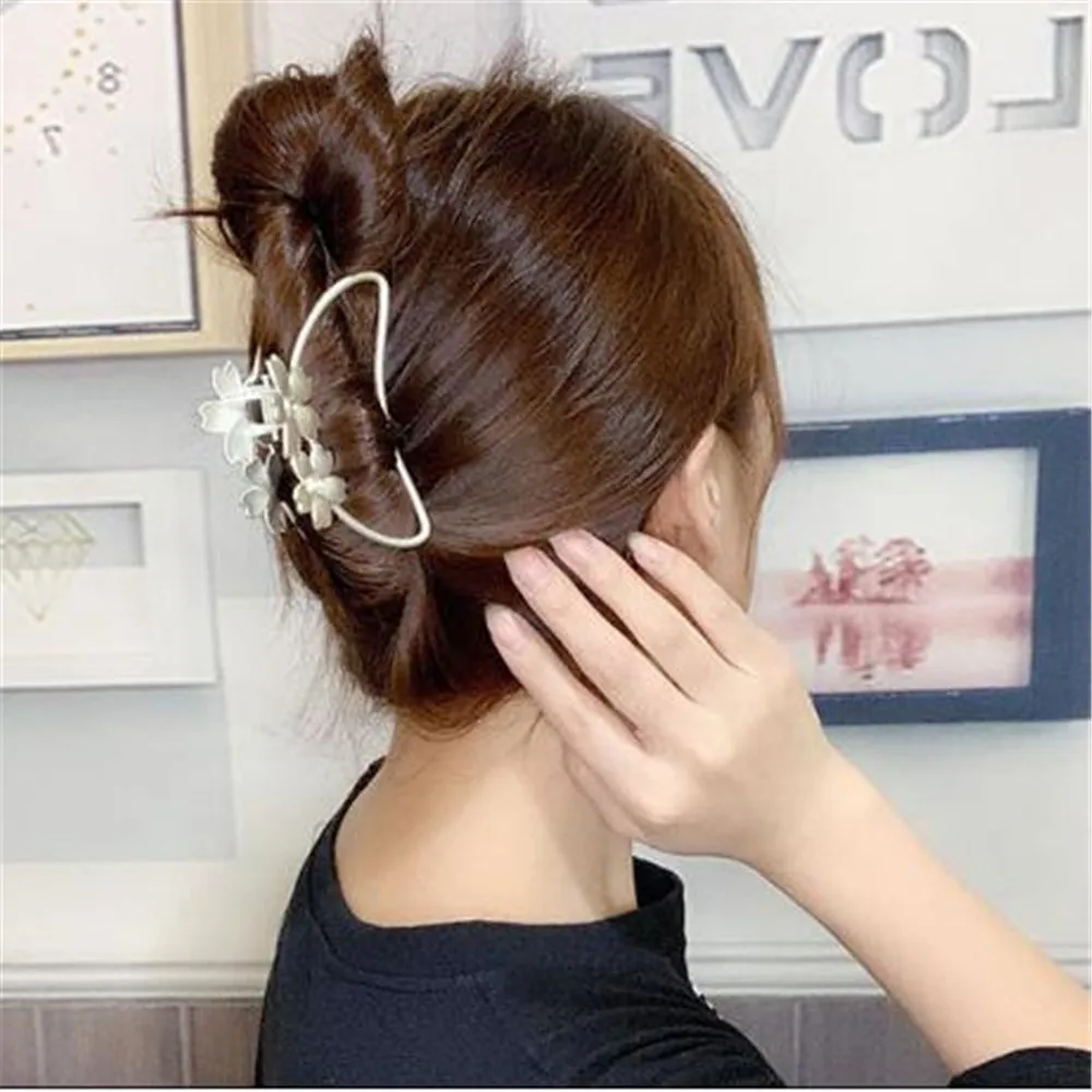 Новые Модные полые заколки для волос женщин цветочные ретро металлические с