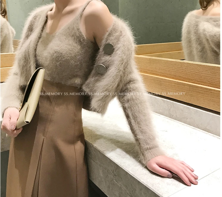 

ZAWFL 2020 New Autumn Winter Suit Chic Exquisite Button Short Sweater Women + Solid Color Sexy Vest Fashion 2 Piece Set