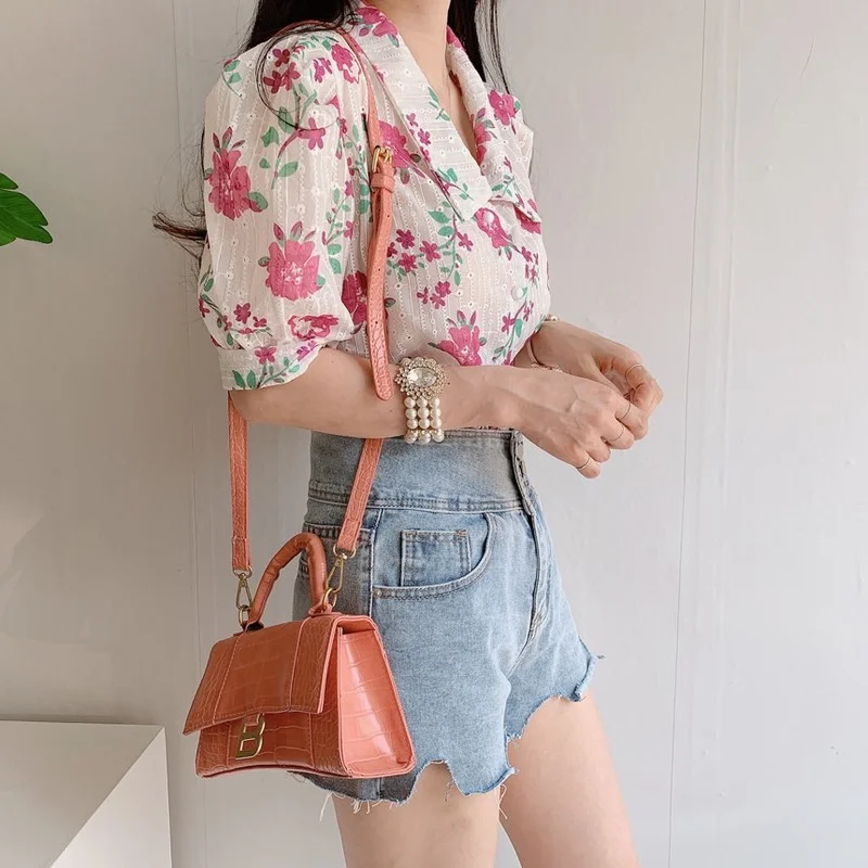 

Sweet Floral Print Blouse Women Shirt Casual Tops 2021 Summer New Korean Short Sleeve Embroidered Button Up Harajuku Shirt 13793