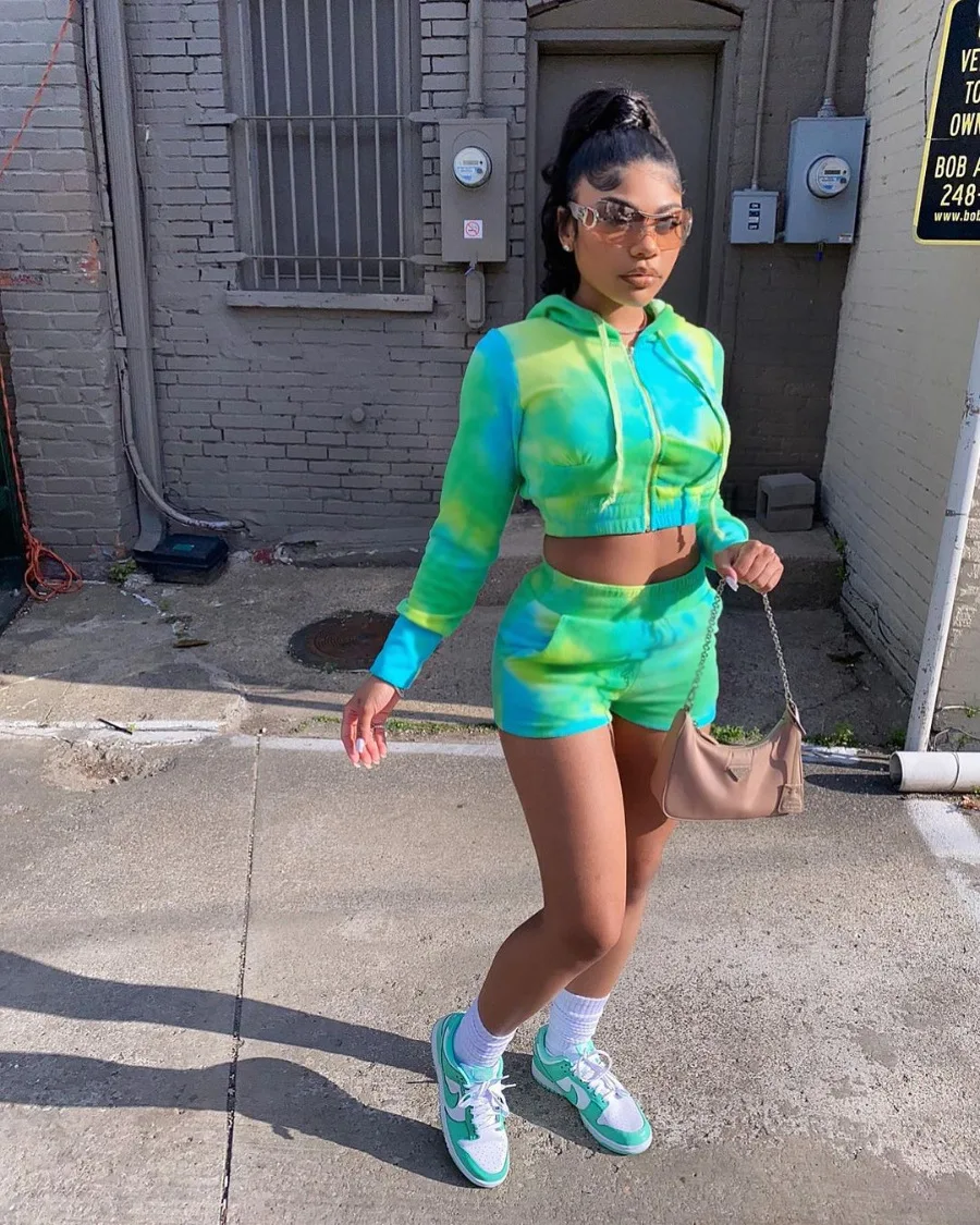 

Green Tie Dye Print Short Tracksuit Women Casual Zipper Long Sleeve Hooded Crop Top + Biker Shorts Slim Two Piece Set Sporty