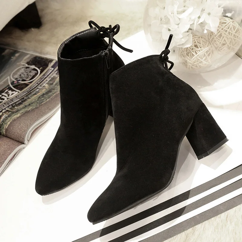 Женские ботинки из флока на высоком каблуке с острым носком молнии плюшевой