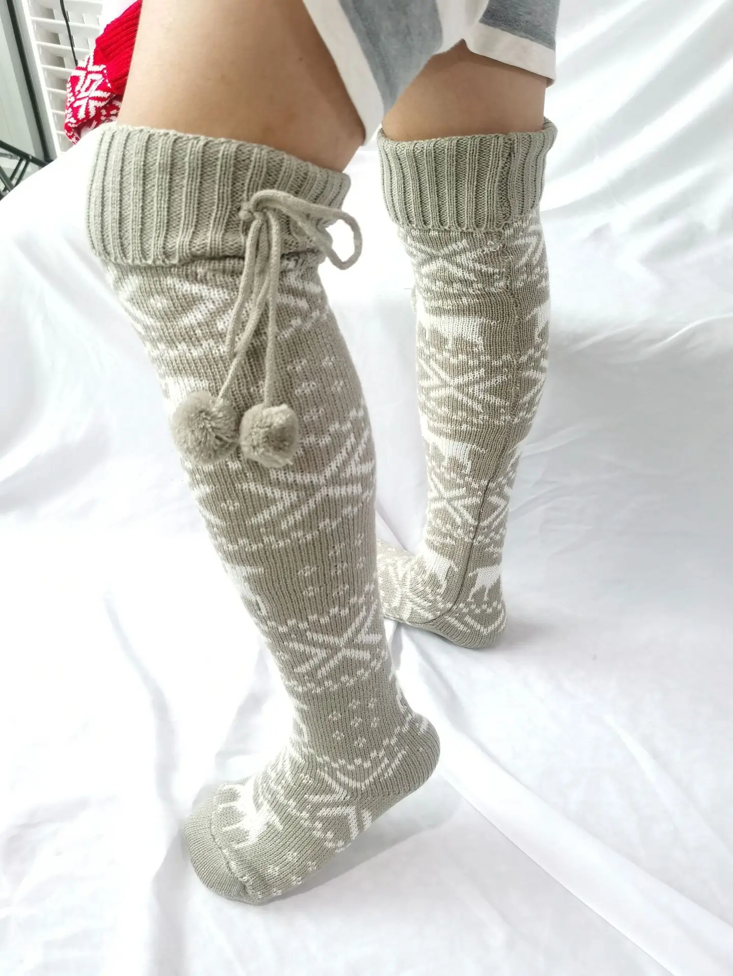 

Knitted Thigh High Stockings Christmas Elk Tube Pile Over The Knee Socks Lady Lovely Warm Comfortable Thick Winter Stockings