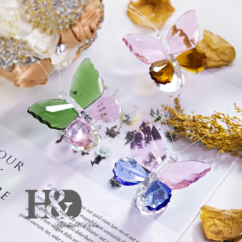 H &amp D розовая Янтарная Хрустальная бабочка с кристаллами конусная основа