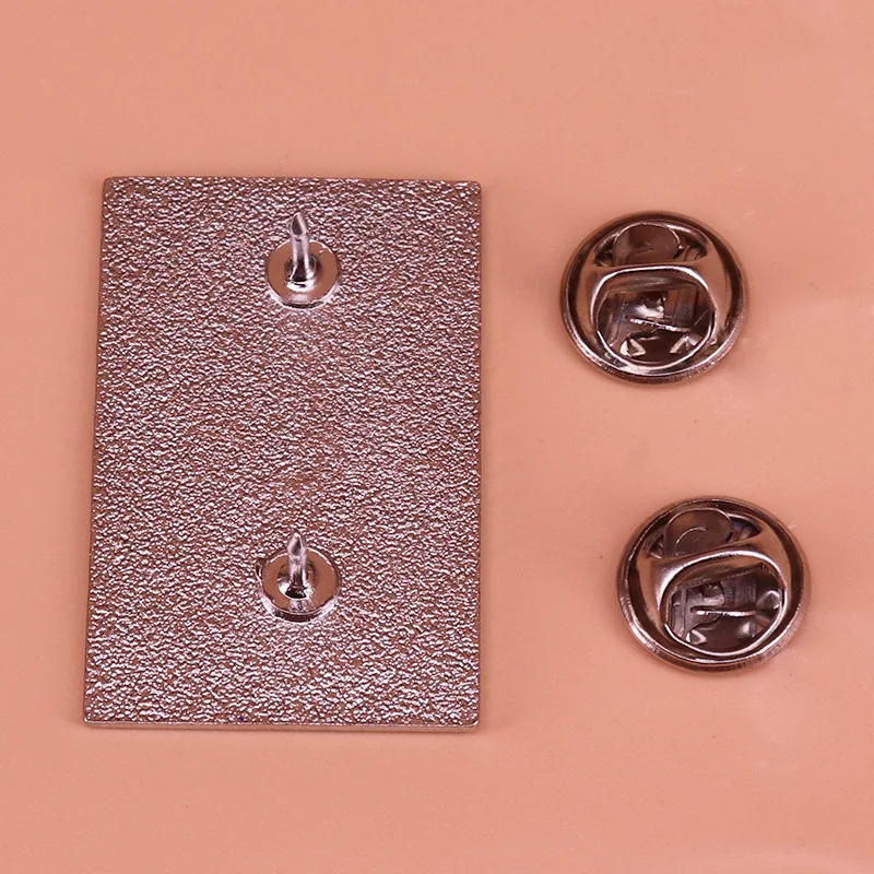 Книга с ужасами и страшными историями дневной свет металлическая медаль на