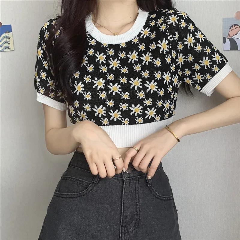 

YTX1179 2021 new retro French design sense small daisy slim slimming short knit short-sleeved T-shirt