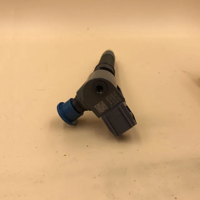 

diesel car Fuel Injector Nozzle For Hilux Engine 2.0 OEM 23670-0e020