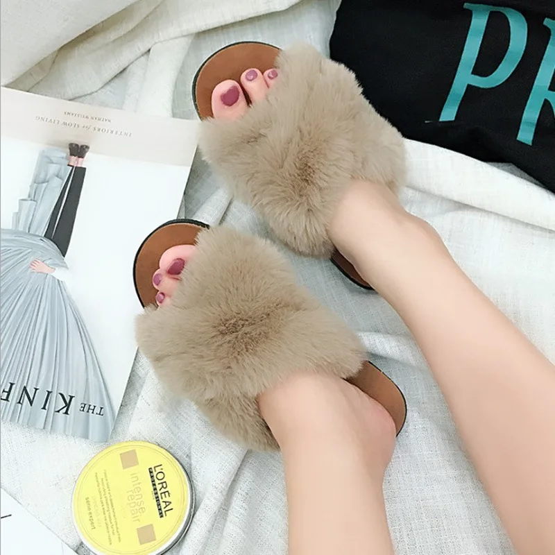 Сезон осень-зима Теплые шлепанцы с перекрестным мехом Милые плюшевые тапочки на