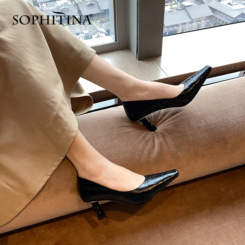 

Женские туфли-лодочки SOPHITINA, натуральная кожа, квадратный носок, спиральный каблук, узор под камень, желтые, DO379, на весну