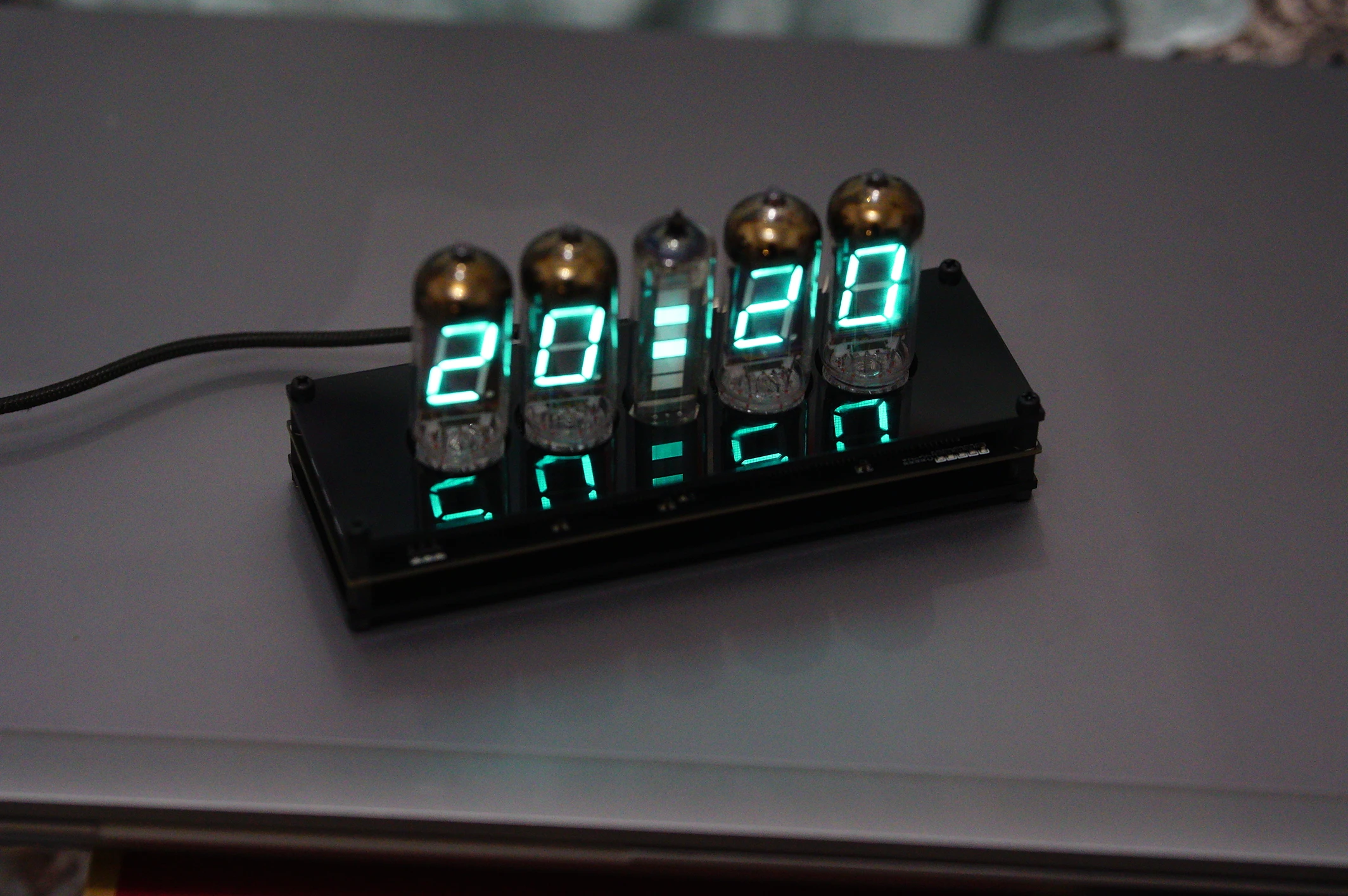 

IV11 VFD Clock 4-bit Fluorescent Tube Drive Plate Vintage Clock