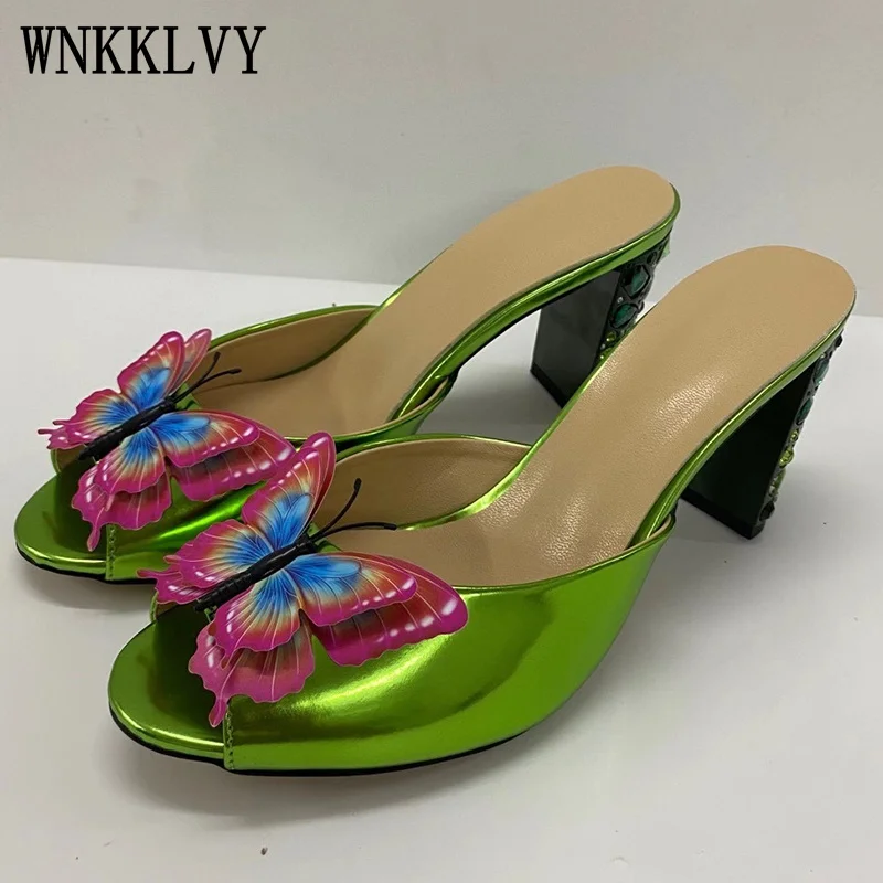 

2021 Summer new bow knot decor thick heel peep toe slippers women patent leather sandals leisure vacation lazy mules shoes
