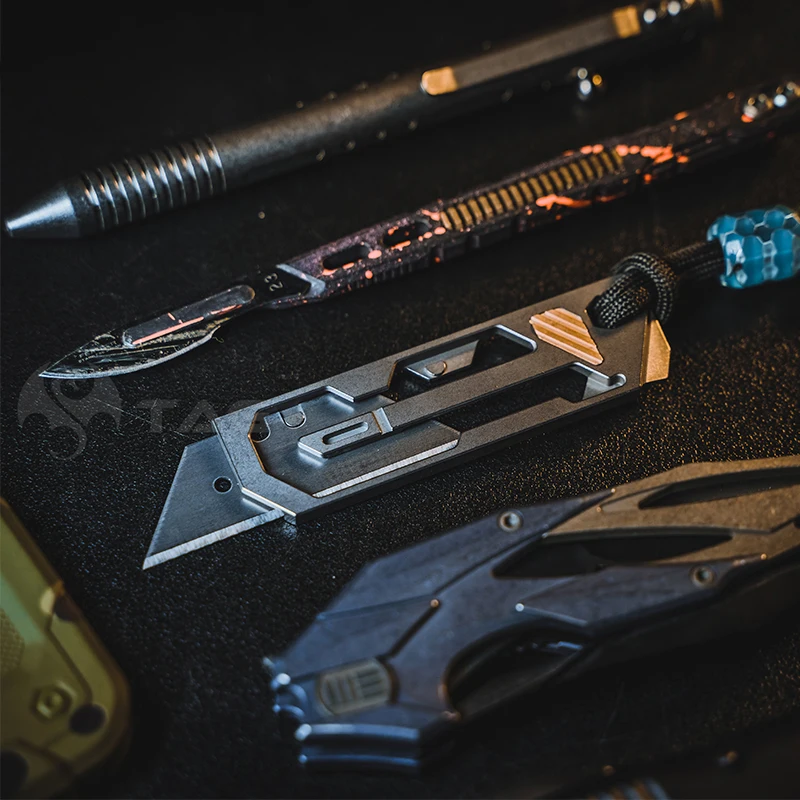 Универсальный нож из титанового сплава легкий удобный быстросъемный с