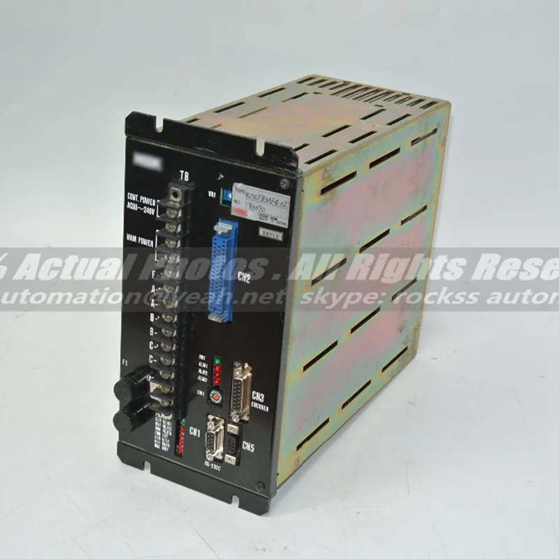 

Б/у хорошее состояние EMLYB3AF4-05 YB3070 с бесплатной DHL/EMS