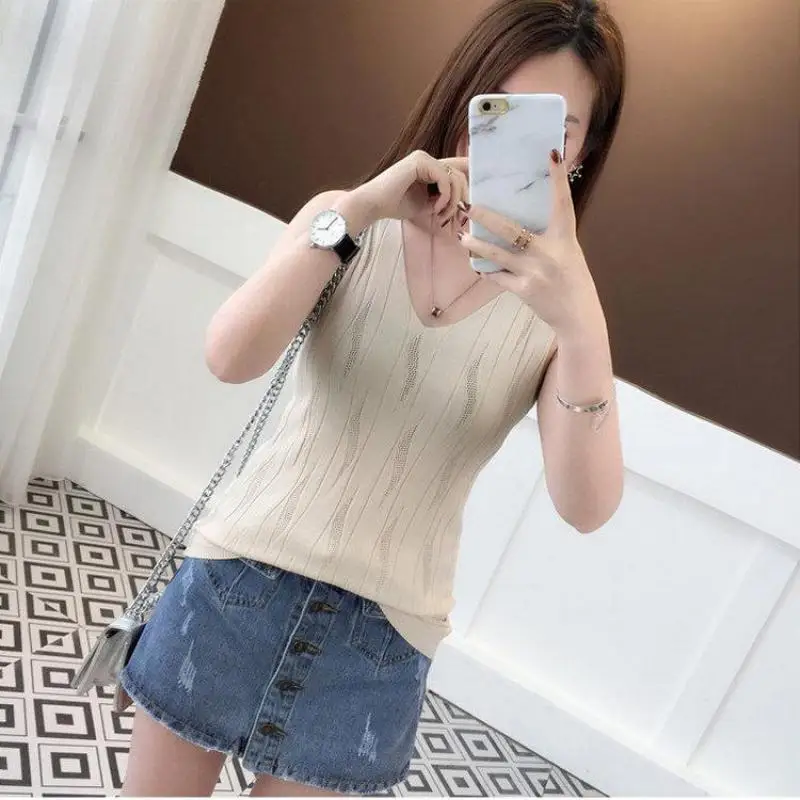 Удобная трикотажная кофточка Новинка лета 2020 шелковая ажурная с v-образным