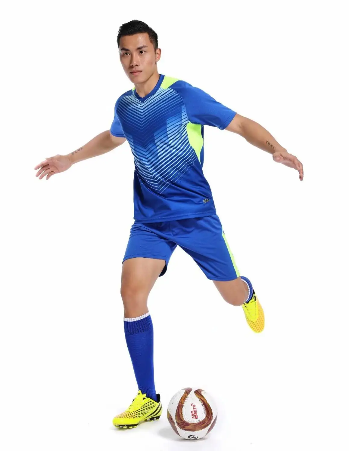Бесплатная доставка на заказ 1 # 19 персональные Futbol наборы 2019 мужской спортивный