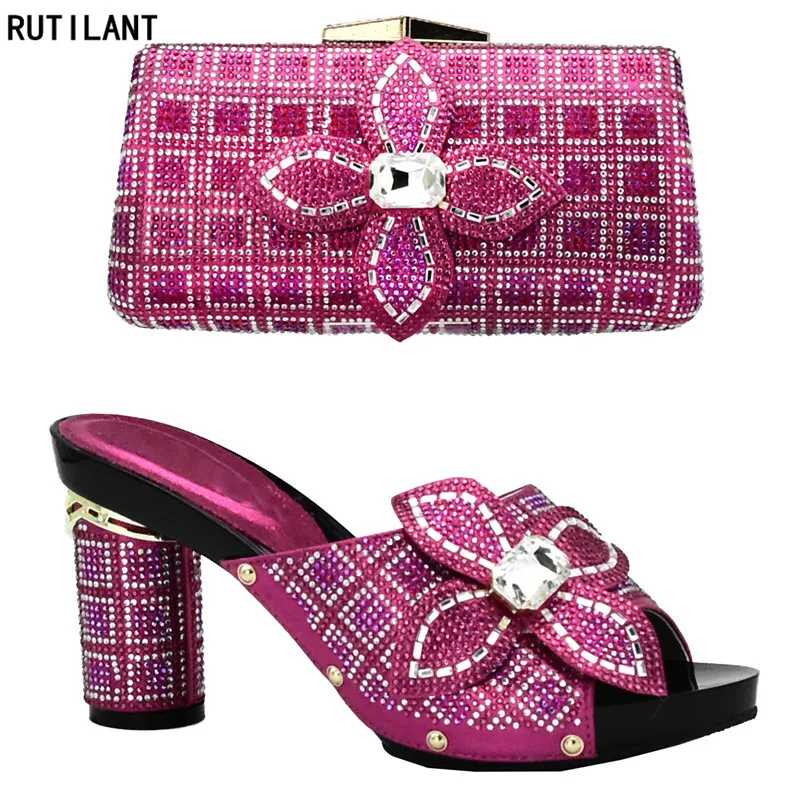 Итальянские туфли и сумки подходящие к обуви сумке в комплекте украшенные Стразы