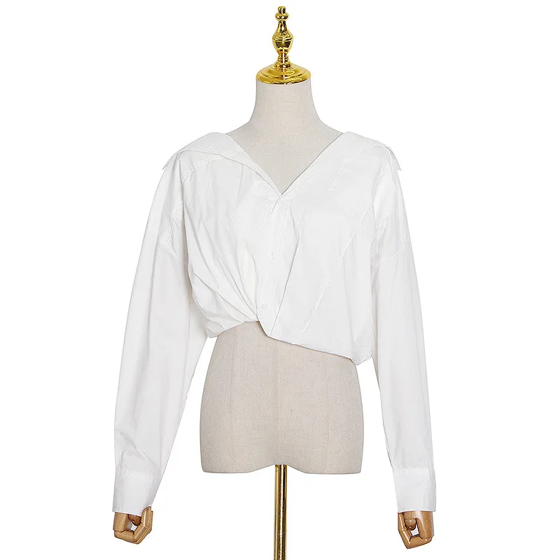 

New flip sexy v-neck row-row design asymmetric long sleeve pleated hem short slim shirt