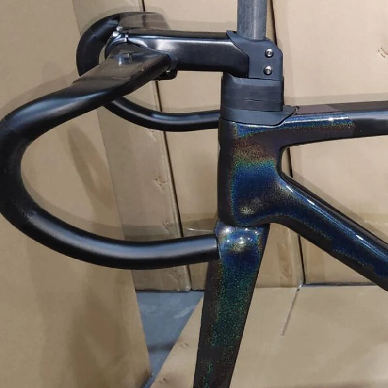 

Chameleon Carbon Road Bicycle Frame BSA Bottom Bracket Disc Brake Di2 Mechanical Compatible Road Bike Frameset Thru Axle 142mm