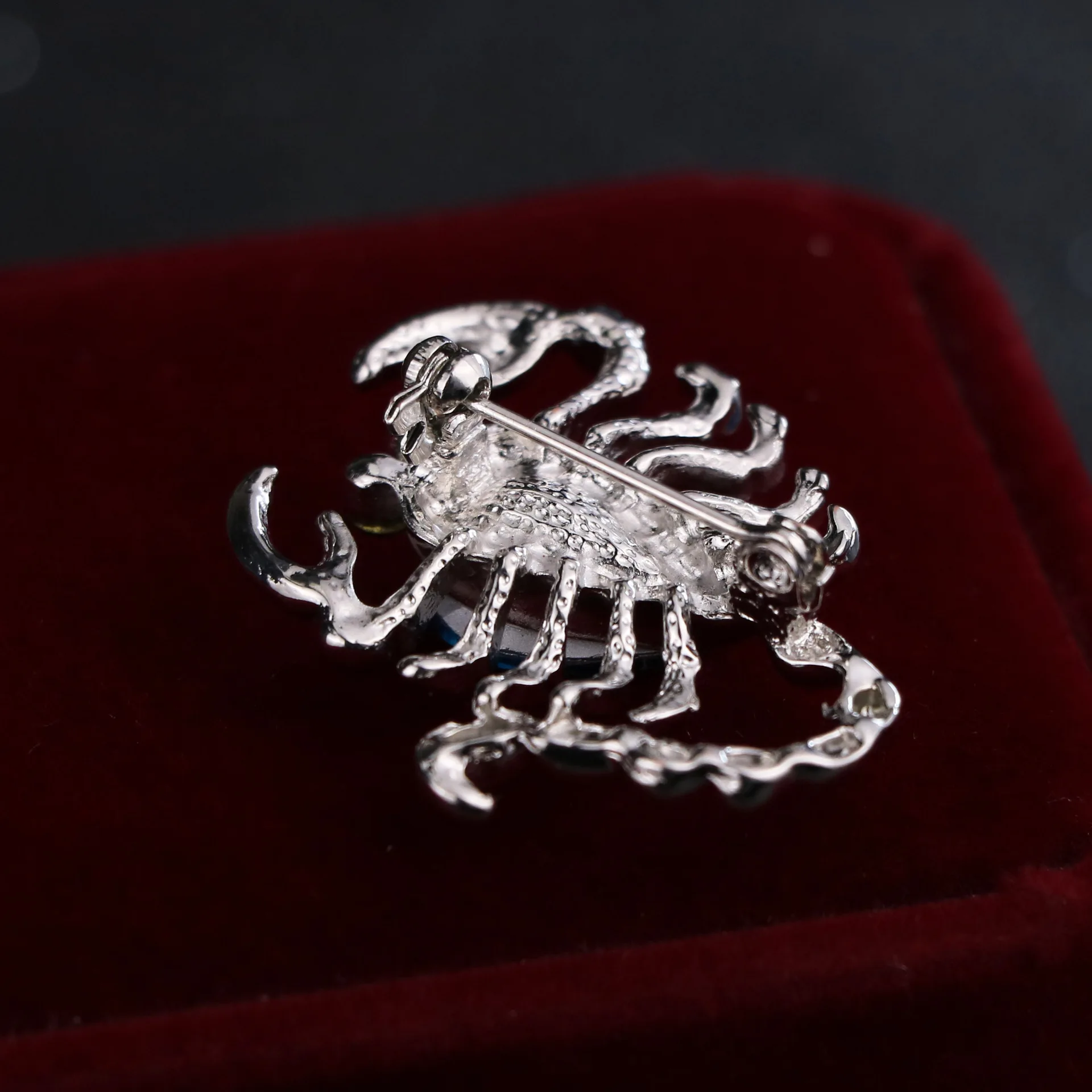 I Remiel Новая мода корейский стразы Скорпион кристалл металлическая брошь булавка