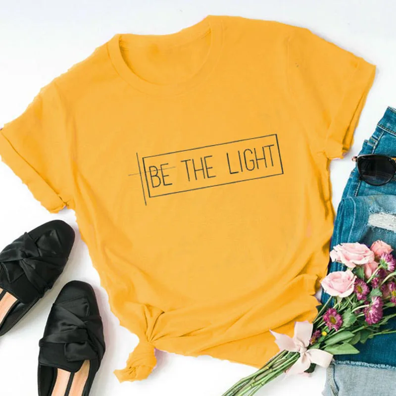 Женская футболка с принтом Be The Light|Футболки| |