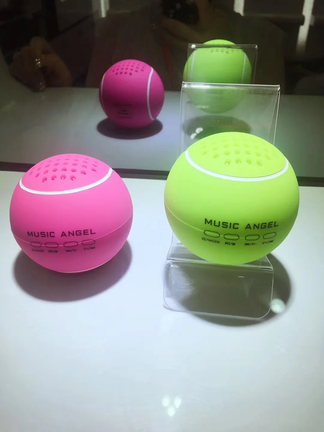 

Sports Football Basketball Baseball Tennis Golf Mini Speaker Bluetooth Portable Music Player Home Wireless Plug-in Subwoofer Min