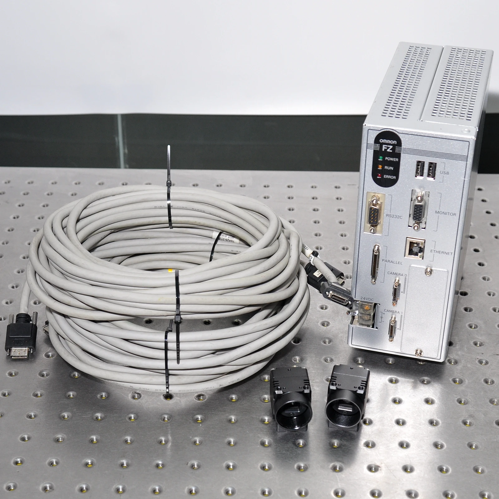 

OMRON FZ-S camera FZ4-L350 host FZ-VS line 10m complete industrial vision system