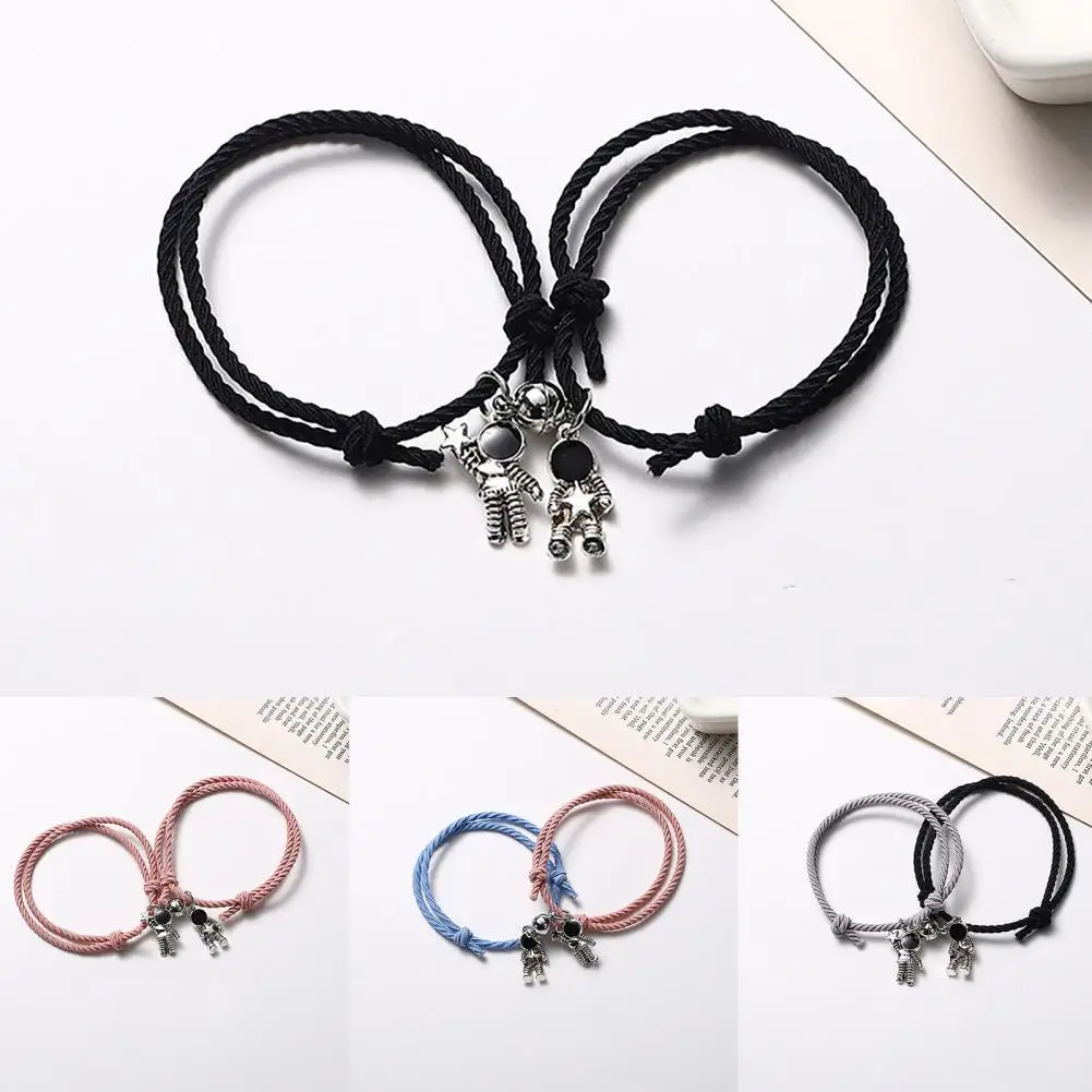 

Bracelet Exquisite Multi-use Alloy Astronaut Shape Elastic Couple Bracelet for Valentine Day Bracelets