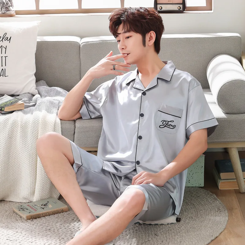 

Satin Nightgowns for Men Striped Turn Down Printed Pyjama Plus Size Schlafanzug Button Up Pajama Set Pigiama Uomo Estivo