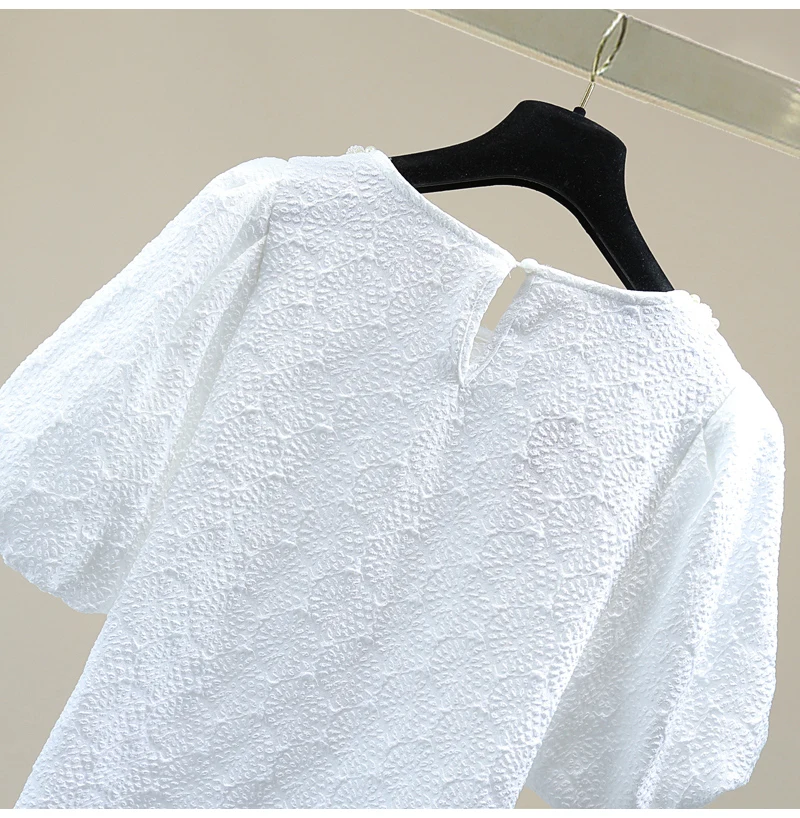 

2021 Summer Korean Style Loose Slim Short Sleeve Women Top Tee Fashion Graceful Beads Solid Color Embossed Puff Sleeve T-shirt