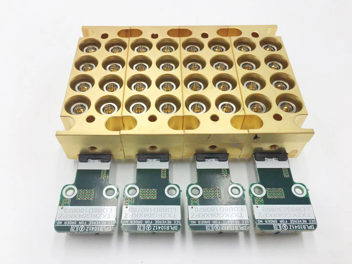 

NICHIA NUBM08 синий 450 нм 38 Вт/8*4,75 Вт лазерный диод LD банк с PCB драйвером