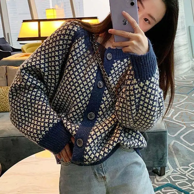 outside the easing of new fund of 2021 autumn wear short lazy plover grid wind restoring ancient ways sweater coat