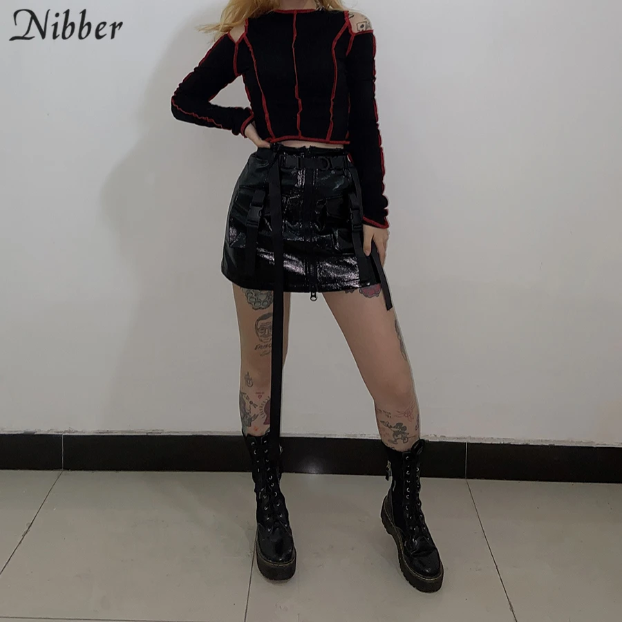 Женский укороченный топ NIBBER простой черный в полоску с вырезами модная футболка