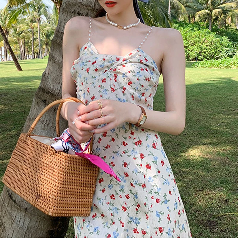 

Женское элегантное платье на бретельках, летнее цельное платье без рукавов с цветочным принтом, пляжное платье средней длины в Корейском ст...