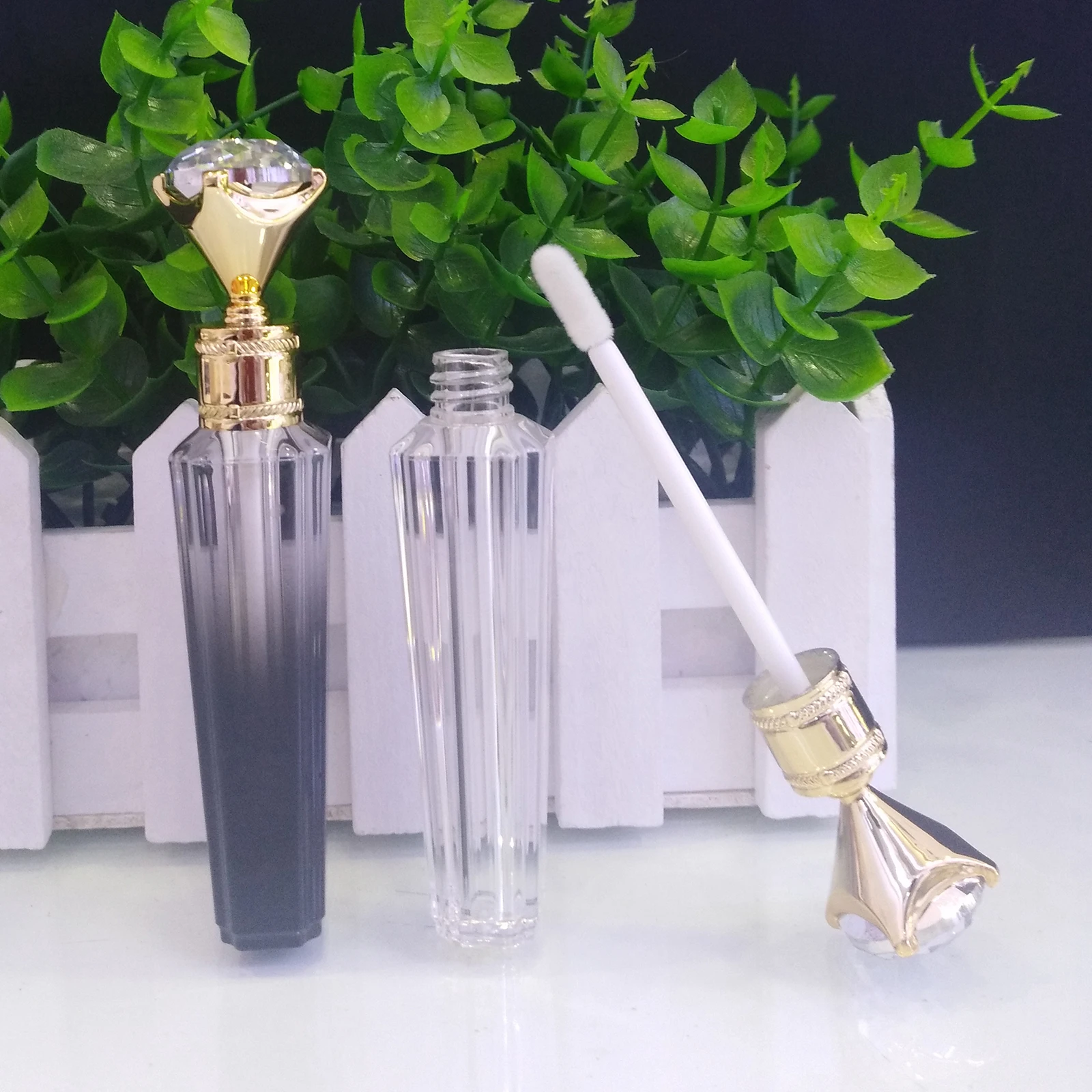

3pc 5ml Empty Clear Lips Gloss Tube Container Bottle W / Brush Tip