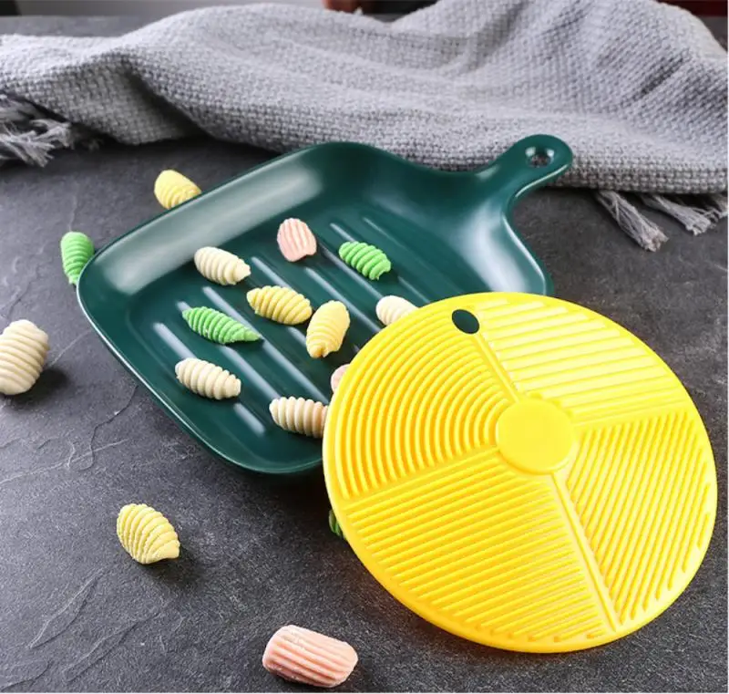 

Multifunctional Spaghetti Macaroni Maker Pasta Maker Noodle Machine DIY Macaroni Making Planchette Mold Kitchen Gadgets