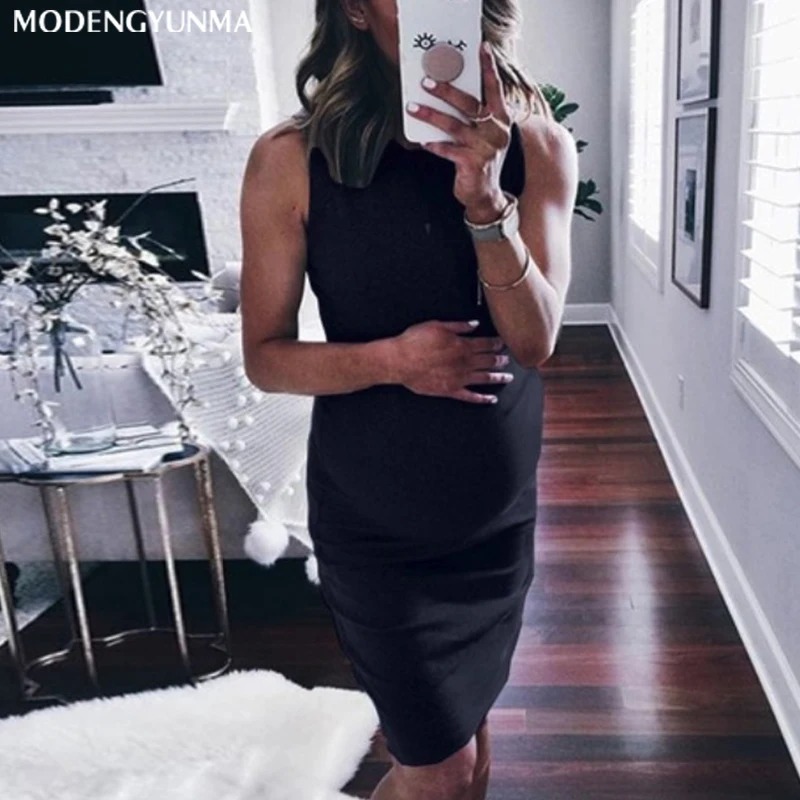 Черное облегающее элегантное офисное женское платье для работы однотонное мини