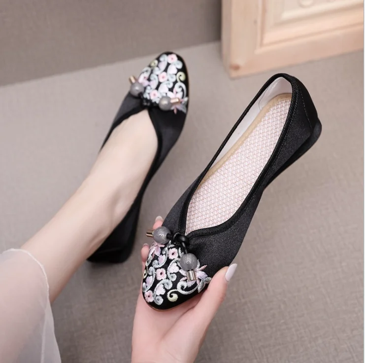 Hanfu Shoes Women Summer&amp Autumn Flat Chinese Vintage Embroidered Beige Black For Plus Size |